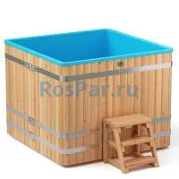 Квадратная купель «COMFORT» из лиственницы с пластиковой вставкой длина 1500 мм ширина 1500 мм высота 1150 мм