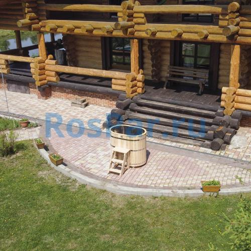 Овальная купель «PREMIUM» из лиственницы с вставкой из нержавеющей стали длина 1400 мм