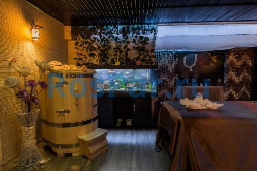 Кедровая бочка овальная «Профессиональная» со скосом с парогенератором «SteamLux»