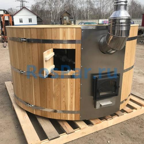 Фурако круглая «PREMIUM» из лиственницы с вставкой из нержавеющей стали с интегрированной печью 1700 мм