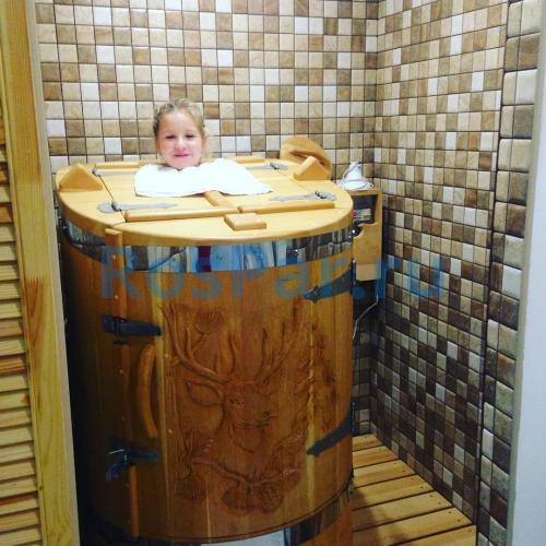 Кедровая бочка овальная «Профессиональная» со скосом с художественным оформлением «Марал с надписью»