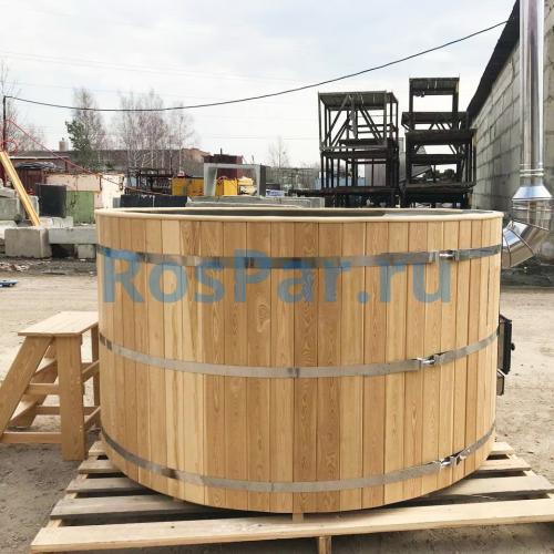 Фурако круглая «PREMIUM» из лиственницы с вставкой из нержавеющей стали с интегрированной печью 1700 мм